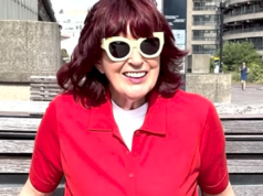 La estrella de Unfastened Girls, Janet Avenue-Porter, apoyada por una gran noticia