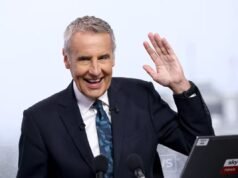 El presentador de televisión Dermot Murnaghan muere a los 68 años tras luchar contra el cáncer