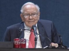 Berkshire Hathaway gana terreno, pero aún está por detrás del S&P 500 cuando el 26 entra en la segunda mitad