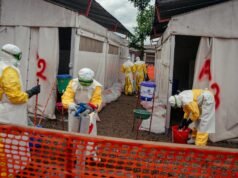 La contención del brote de ébola se ve obstaculizada por el cierre de USAID, dicen los expertos