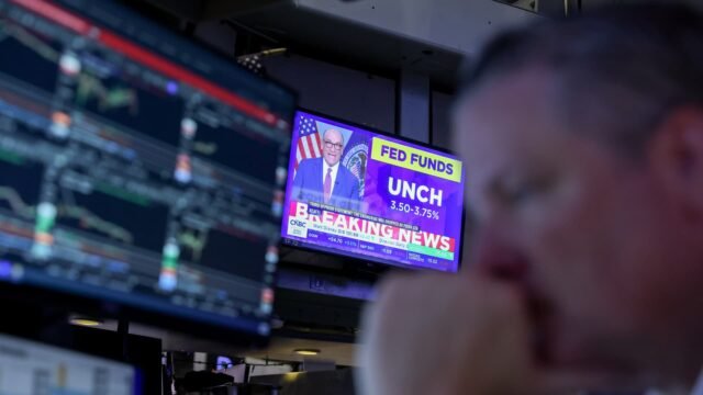 108323410-1781721223374-gettyimages-2281458144-WARSH_FOMC_NYSE.jpeg