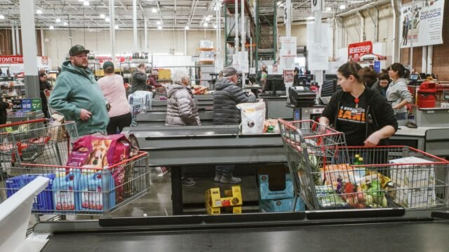 108328235-1783695176478-108328235-1782753413337-gettyimages-2257268220-winter_storm_prep_midwest_cca.jpeg