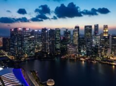 La economía de Singapur se expande un 5,7% en el segundo trimestre, superando las expectativas