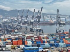 China registra el crecimiento trimestral más lento desde 2022 a medida que la inversión se desploma, lo que aviva las llamadas de estímulo