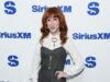 Kathy Griffin afirma que está na lista negra do The Tonight Present depois de não ter sido contratada por Jimmy Fallon desde 2011 … mas uma fonte revela uma história actual