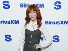 Kathy Griffin afirma que está na lista negra do The Tonight Present depois de não ter sido contratada por Jimmy Fallon desde 2011 … mas uma fonte revela uma história actual