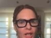 Trinny Woodall, de 62 años, se registra en una aplicación de citas en busca de un ‘hombre alto’ tres años después de separarse de Charles Saatchi