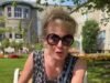 Beverley Callard, de 69 años, revela que ya pasó la mitad de la radioterapia mientras comparte información actualizada sobre su salud en medio de la batalla contra el cáncer de mama.