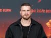 ‘El director más standard del mundo’ Sébastien Vaniček enloquece las redes sociales mientras promociona su nueva película: ‘¡Quiero verlo a él!’