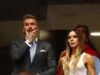 David Beckham anima a España en la semifinal de la Copa del Mundo después de su estancia de cuatro años en Madrid, acompañado por su esposa Victoria y su familia después de ESA reacción instantánea del meme.