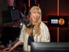 Dentro de la vida hogareña de Sara Cox mientras se prepara para iniciar Radio 2 Breakfast Present después del despido de Scott Mills