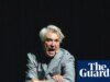 ‘Los Ramones tenían chaquetas de cuero cuando los escupieron. ¡No lo hicimos!’ David Byrne sobre la gira con Speaking Heads y los consejos de Lou Reed