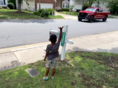 El easy hábito de un niño de saludar a sus vecinos transformó su comunidad