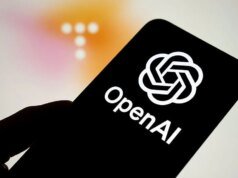 Se informa que el primer dispositivo de OpenAI será un altavoz inteligente portátil