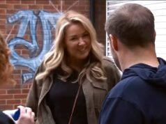 Los fanáticos de Coronation Avenue dejan claros sus sentimientos cuando la salida de Cassie Plummer comienza con la nueva llegada