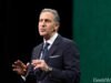 ¿Cuál es el fin de Howard? El ex director ejecutivo de Starbucks vuelve a arrasar el estado de Washington