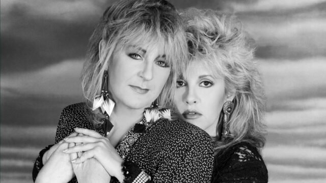 221201105015-02-christine-mcvie-stevie-nicks-file.jpg