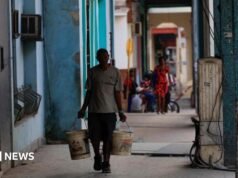 Cubanos protestan tras tercer corte eléctrico a nivel nacional este año