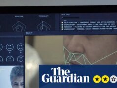 Revisión de Artificial Sincerity: el interrogatorio de IA de Marc Isaacs lidia con la identidad y la existencia