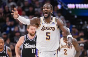 Relatório: Wizards adquirem C Deandre Ayton do Lakers