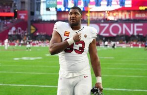 Irmão de Calais Campbell acusado de assassinato da mãe