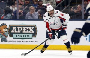 Alex Ovechkin: ‘Estou de volta’ com contrato de um ano com Capitals