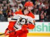 Tubarões contratam D Jacob Trouba, G Eric Comrie