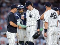 Reeling Yankees enfrenta série crítica com AL East, líder Rays
