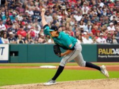 Mariners voltam nas costas em confronto com Blue Jays
