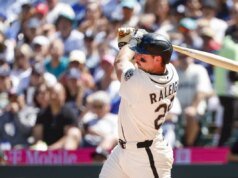 Arremesso dos Mariners deixa Blue Jays em branco pelo segundo jogo consecutivo