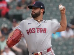 Patrick Sandoval responde com força enquanto Purple Sox vence White Sox