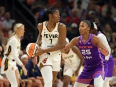 Kelsey Mitchell levanta Fever over Mercury em last selvagem