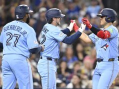 Kazuma Okamoto espera impulsionar Blue Jays contra Padres