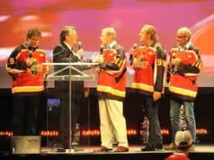 Marc Messier, também intenso no tênis qu’à la télé, com seu amigo Yvan Ponton