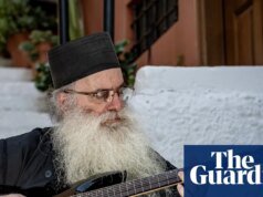 ‘Techno em um mosteiro – você está pronto?’ O padre grego cujo álbum de doom steel é o disco mais badalado do ano