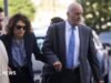 La familia de Charlie Kirk asiste a la audiencia del sospechoso acusado de su asesinato
