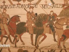 Dezenas de milhares de pessoas correm por ingressos para ver a Tapeçaria de Bayeux no Reino Unido