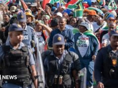 Equipo policial especial investigará el asesinato de un líder antiinmigrante en Sudáfrica