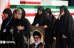 Irán inicia duelo público por el ayatolá asesinado en febrero