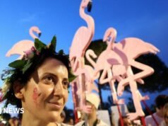 La ‘Revolución Flamenca’ despega mientras miles de personas exigen la renuncia del primer ministro albanés
