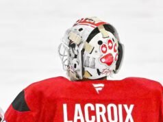 Au camp de perfeição du Canadien: des souvenirs des Nordiques et de son grand-papa sur son masque