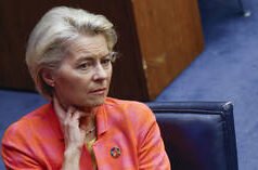 Nadie hace más por los palestinos que la UE – Von der Leyen