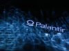 La industria de la IA está «malditamente loca»: CEO de Palantir