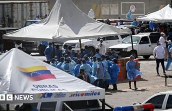 Familias angustiadas deben identificar a las víctimas del terremoto de Venezuela en una morgue improvisada