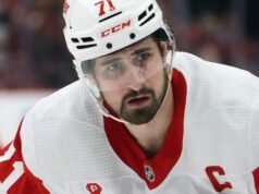 Dylan Larkin aurait donné une choice of plus aux Purple Wings