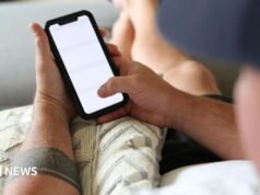 Trenes y llamadas de emergencia afectados tras un importante apagón en la mayor empresa de telecomunicaciones de Australia
