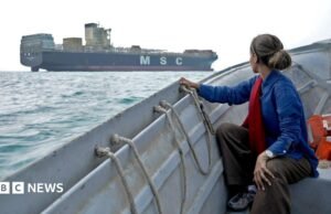 En el Estrecho de Ormuz, la BBC encuentra barcos incautados y pescadores de tiburones mientras regresa la calma incómoda