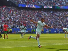 Mbappe marca de novo e a França vence o Marrocos e chega às semifinais da Copa do Mundo