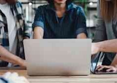 Las startups nativas digitales están abandonando las bases de datos rígidas por sus pilas de agentes