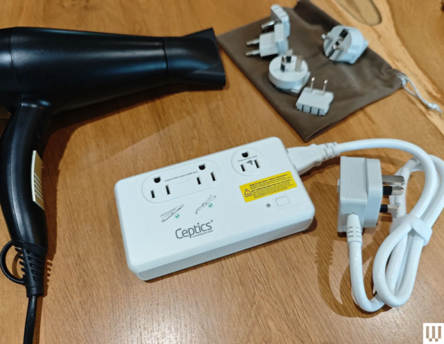 Ceptics-2000W-Travel-Voltage-Converter-Reviewer-Photo-SOURCE-Simon-Hill.png